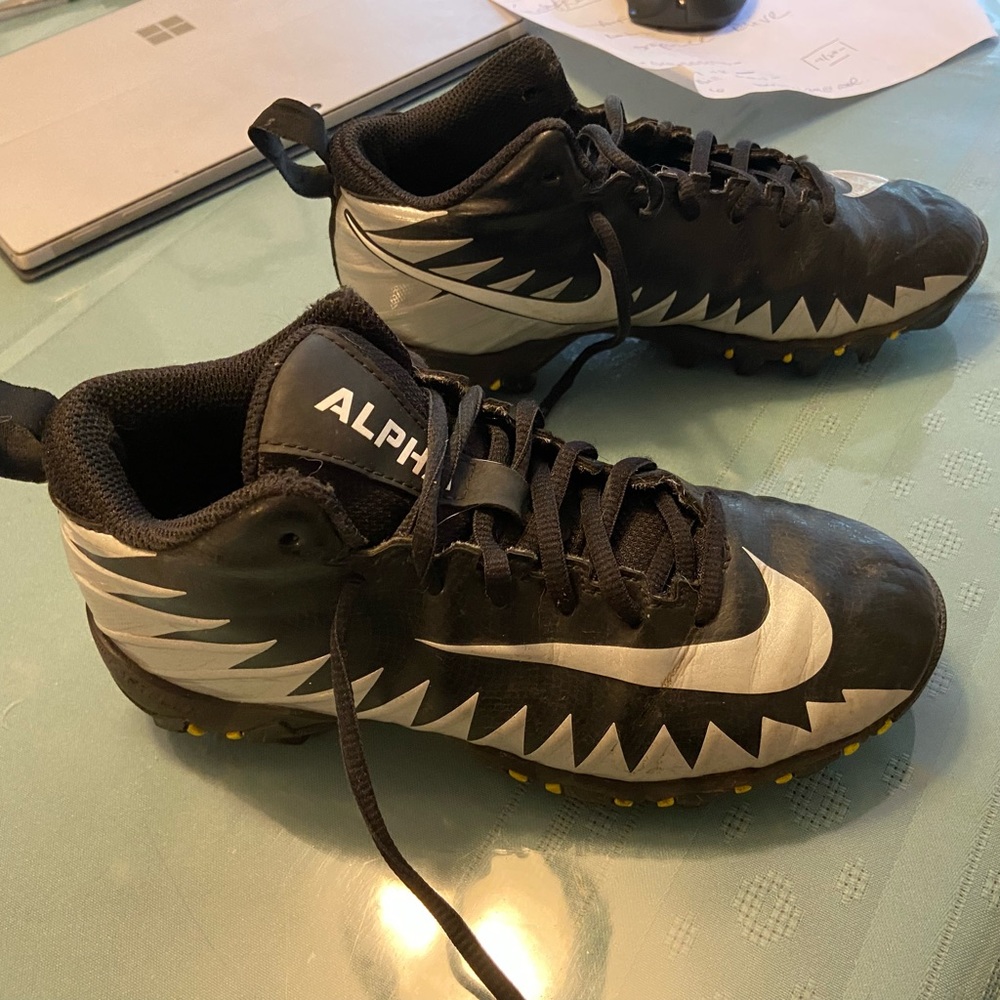 Nike Alpha Fast Flex youth cleats